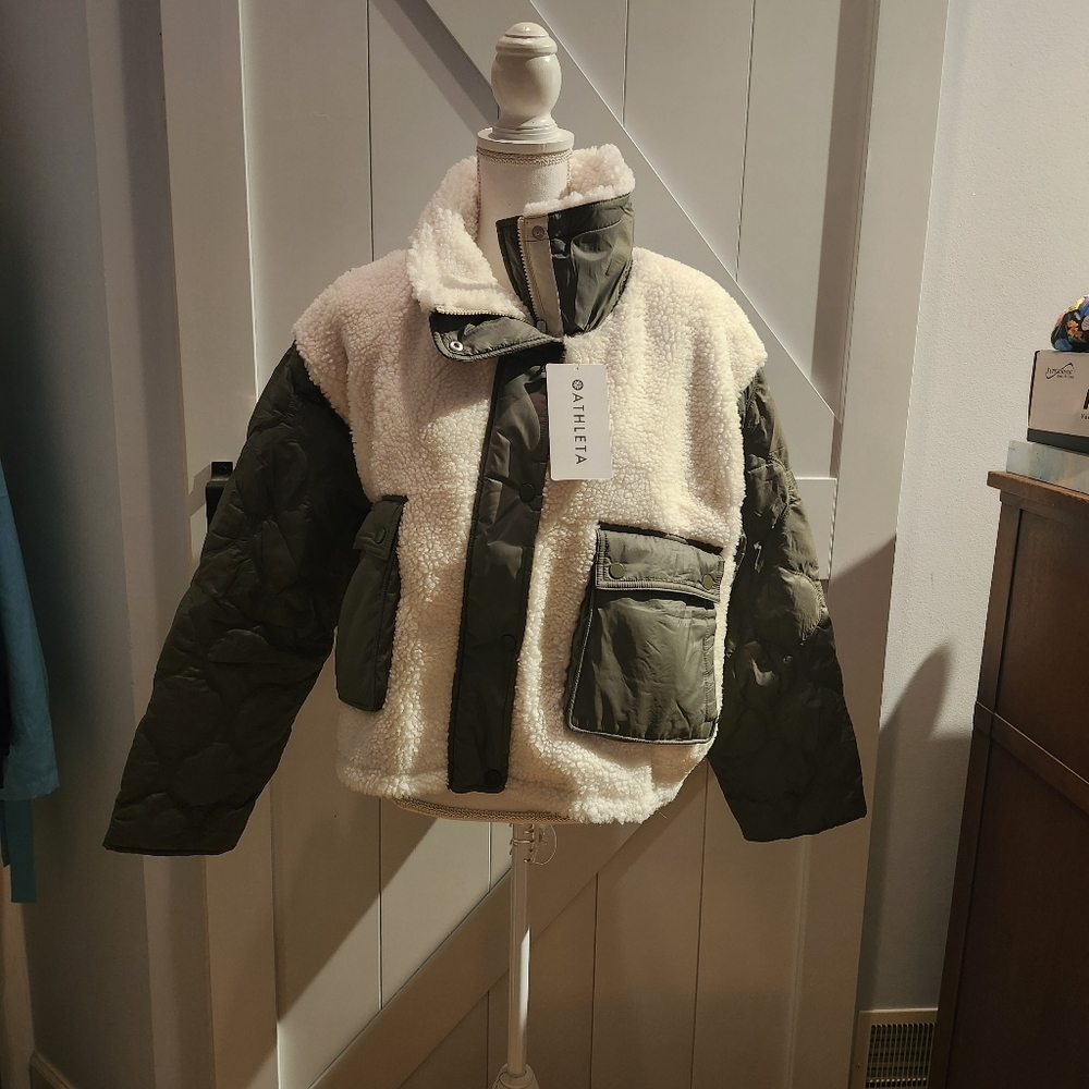 Athleta Hybrid Fleece Sherpa Jacket - Cream and Green NWT Size XL